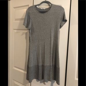 EUC - GAP light weight sweater dress.